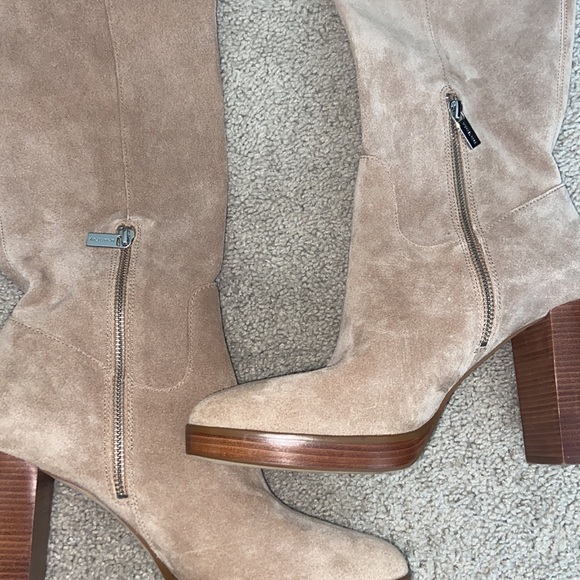 NWT Michael Kors Boots - Picture 5 of 7